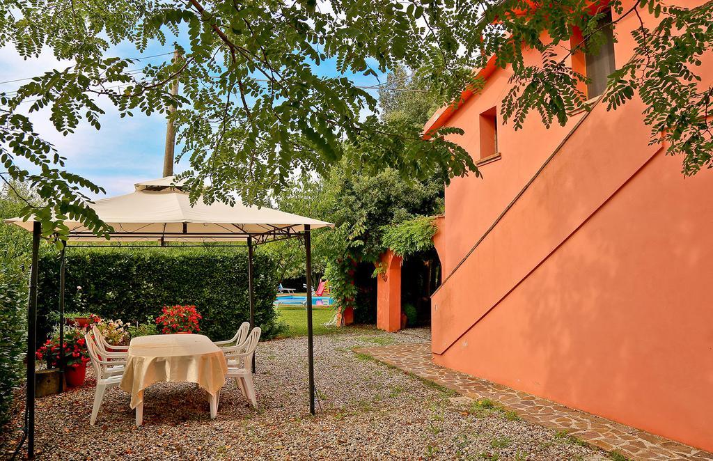 Podere Lo Stringaio Fauglia Номер фото